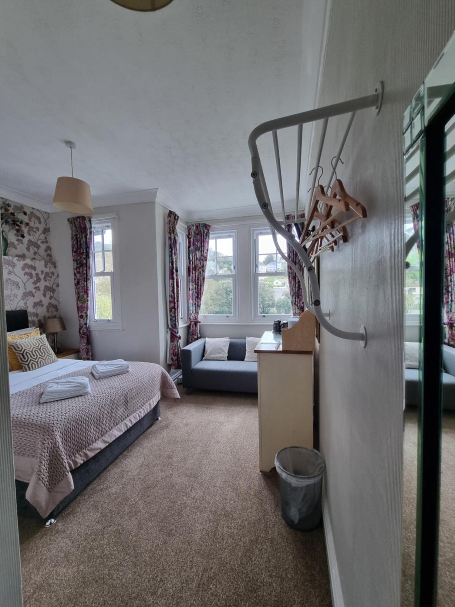 Harbour Heights Guest House Торки Экстерьер фото